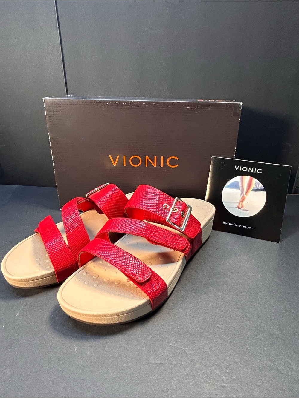 Vionic Pacific Rio Lizard Triple-Strap Slide Sandals Red Size 9 Never worn